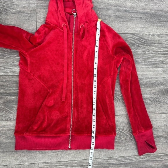Athleta Triumph Hoodie Double Cozy Karma Hibiscus Red Velour Size XS X-Small - Picture 9 of 10